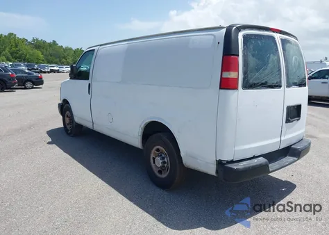 2015 Chevrolet Express 2500 Work Van z USA, uszkodzony, nr VIN 1GCWGFCF2F1184210